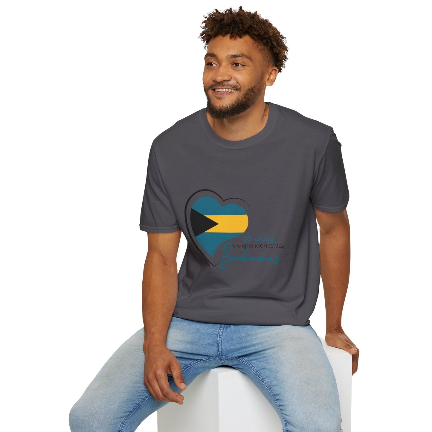 Bahamas Heart Shaped Flag  T-Shirt